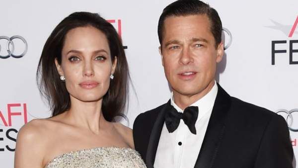 முன்னாள் கணவர் பிராட் பிட்டிடம் 250 மில்லியன் டாலர் கேட்டு நோட்டீஸ் அனுப்பிய ஏஞ்சலினா ஜோலி