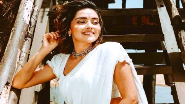 என் படத்தை இப்படி வெளியிட்டிருக்க கூடாது..மானமே போச்சு..இயக்குநர் மீது பாய்ந்த நடிகை மஹிமா நம்பியார்