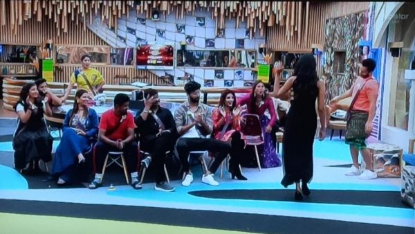 கிரியேட்டிவிட்டி இல்லாத பிக்பாஸ் ஹோம்மேட்ஸ்..டாஸ்க்கை நிறுத்துங்கள் நெட்டிசன்கள் கெஞ்சல்