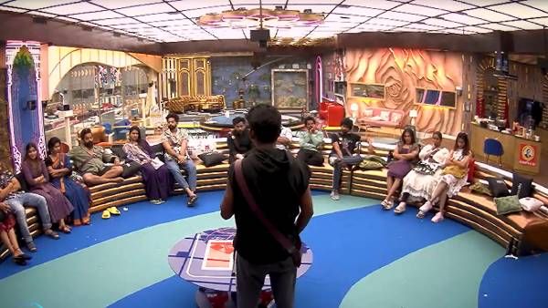 அடிச்சான் பாரு சிக்ஸரு.. சீசன் 6ன் முதல் ஓபன் நாமினேஷன்..ஆடிப்போன போட்டியாளர்கள்!