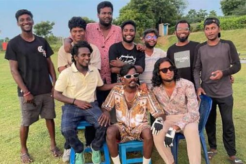 ஜோஷ் இசைக் கலைஞர் தமிழ் ராப்பர் எம்சி வள்ளுவரின் “பஞ்சர் ஆன லைஃப்” புதிய பாடல் டிரெண்டாகுது!