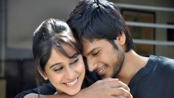 கோலிவுட்டின் அடுத்த ஜோடி இவங்கதான்..பிறந்த நாள் அதுவுமா லவ் ப்ரோபோசல்!