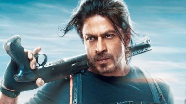 பாலிவுட் பாக்ஸ் ஆபிஸில் புதிய சாதனை படைத்த பதான்... வெறித்தனமான கம்பேக் கொடுத்த ஷாருக்கான்