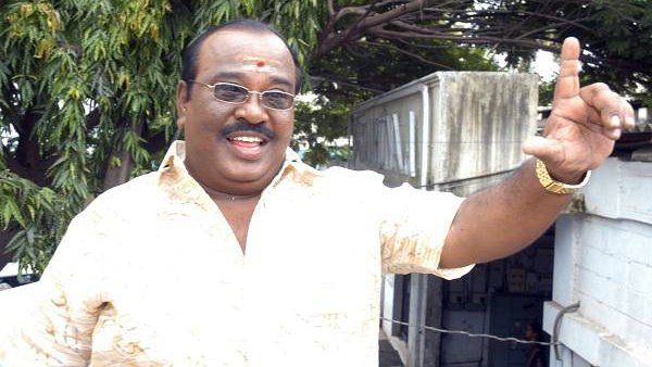 டி.பி.கஜேந்திரன் எனும் நான்.. என்னப்பத்தி புக் போடுற அளவுக்கு ஒன்றுமில்லை.. இதுதான் நான்!