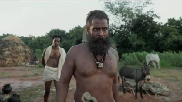 தங்கலான் படத்துக்கு விக்ரம் பெற்ற சம்பளம் இவ்வளவுதானா?.. கோலிவுட்டில் பரவும் தகவல்