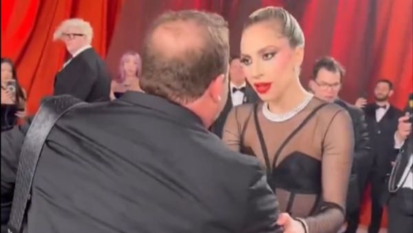 Oscars 2023: தடுக்கி விழுந்த புகைப்படக் கலைஞருக்கு உதவிய நடிகை.. ஆஸ்கர் விழா டாப் 5 சுவாரஸ்யங்கள்!