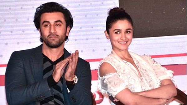 கணவர் படத்துக்கு மட்டும் வாழ்த்து.. ஆஸ்கர் வென்ற சொந்த படத்தை கண்டுக்காத ஆலியா பட்? அதுதான் காரணமா?