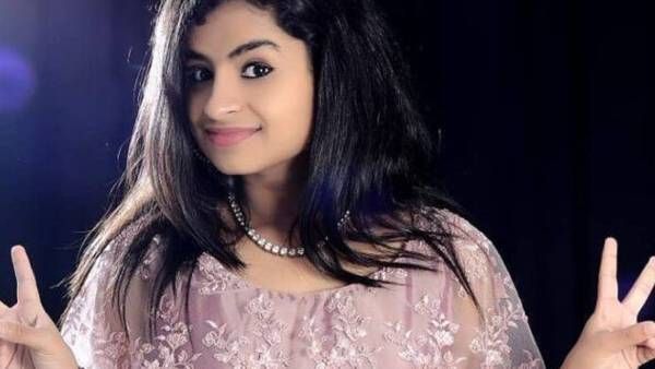 எனக்கு வெட்க வெட்கமா வருது.. ஷிவாங்கியின் வெட்கத்தால் அழகான குக் வித் கோமாளி ஷோ!