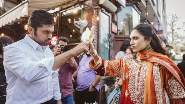 PS2 tour : டெல்லி பிரமோஷனலில் மல்லுக்கட்டிய கார்த்தி - ஷோபிதா.. எதவச்சின்னு பாருங்க!