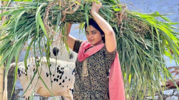 Siddhi Idnani: நைட்டியில் தி கேரளா ஸ்டோரி நடிகை.. ஆர்யா படத்துக்கு ப்ரமோஷன் ஆரம்பமாம்!