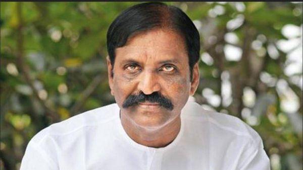 Vairamuthu: பணம் வாங்கியது இல்லன்னு பெருமை பேசிய வைரமுத்து... ஒரே படத்தில் செட்டில் செய்த பிரபலம்
