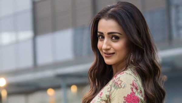 Trisha - நடிகருடன் லிவிங் டூ கெதரில் த்ரிஷா - வெளியான ஷாக் தகவல்.. திருமணம் நின்றதற்கும் இதான் காரணமா?