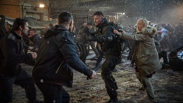 Extraction 2 Twitter Review: தோர் நடிகரின் ஓடிடி அட்டகாசம்.. எக்ஸ்ட்ராக்‌ஷன் 2 எப்படி இருக்கு?