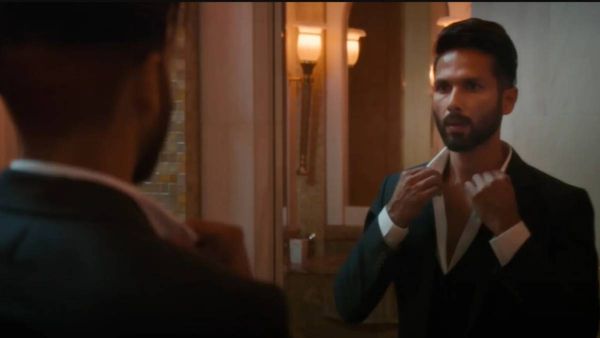 Bloody Daddy Review: பிளடி ஸ்வீட் இல்லை.. பிளடி டாடி.. தூங்க வைத்த தூங்காவனம் இந்தி ரீமேக்!