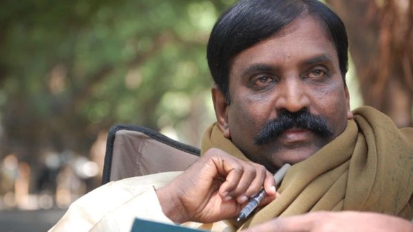 வைர வரிகளின் சிற்பி...7 தேசிய விருது பெற்ற வைரமுத்துவின் பிறந்த நாள் ஸ்பெஷல்!