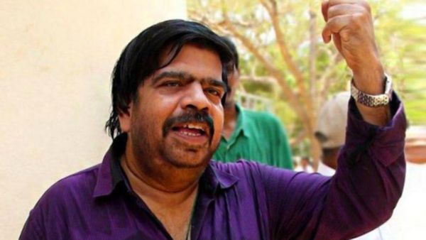 T.Rajendar - நீச்சல் அடித்து சென்று ஹீரோவை வெளுத்த டி.ராஜேந்தர்.. ஷூட்டிங் ஸ்பாட் அலப்பறை தெரியுமா?