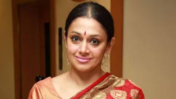 ஷோபனா வீட்டிலும் கைவரிசையை காட்டிய பணிப்பெண்.. ஜிபே மூலம் நடந்த பணப்பரிமாற்றம்.. நடந்தது என்ன?