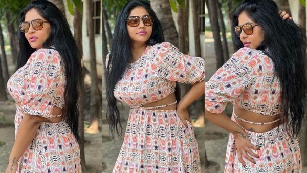 Reshma Pasupuleti: மைண்ட் புல்லா தலைவி தான்… திரும்பி நின்று போஸ் கொடுத்த ரேஷ்மா!