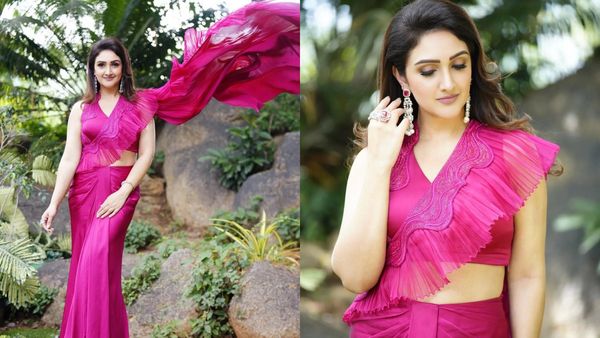 Sridevi Vijayakumar: இவங்களுக்கு வயசே ஏறாதா? மெழுகு சிலைப்போல இருக்கும் ஸ்ரீதேவி விஜயகுமார்!