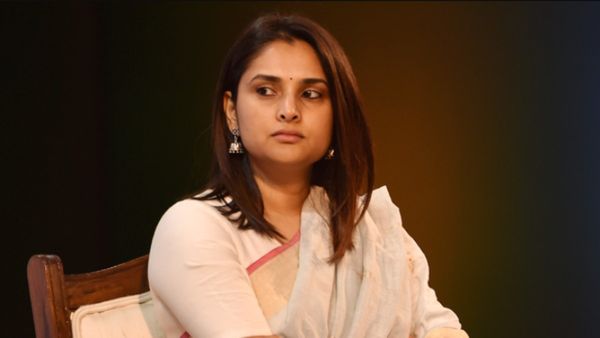 Ramya Divya Spandana: நடிகை ரம்யாவுக்கு மாரடைப்பா?.. தீயாய் பரவிய மரண வதந்தி.. என்ன ஆச்சு?