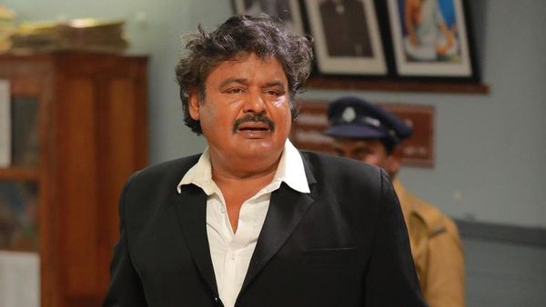 குழம்பிய மன்சூர் அலிகான்.. முன் ஜாமீன் மனு வாபஸ்.. நீதிமன்றம் விளையாட்டு மைதானமா.. டென்ஷனான நீதிபதி!