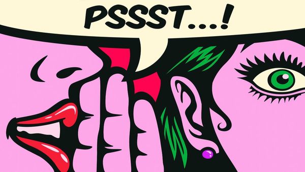 அந்த லேடி டைரக்டரும் சரியான கேடியாம்.. ஒவ்வொரு கதையையும் திருடியும் மிரட்டியும் தான் பண்றாங்களாம்?