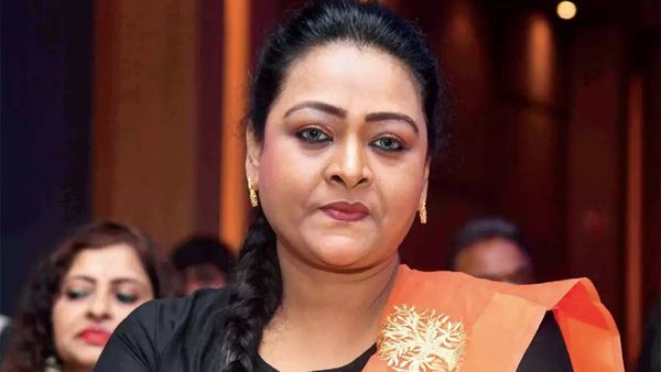 வாழ்க்கையை கெடுக்கக்கூடாது.. மது இல்லாமல் என்னால் இரவில் தூங்க முடியாது.. ஷகிலா ஓபன் டாக்