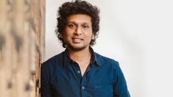 அட என்னப்பா ஆச்சு?.. லோகேஷ் கனகராஜ் ஃபேஸ்புக் பக்கத்தில் திடீரென ஓடும் லியோ படம்.. என்ன காரணம்?