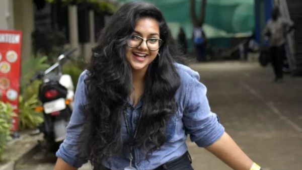 19 வயசுல எக்கச்சக்கமா சம்பாதிக்கிறேன்.. எல்லாத்துக்கும் Josh App தான் காரணம்.. செளந்தர்யா பேட்டி