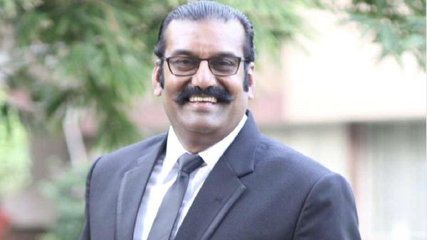 வாழ்க்கையில் நடந்த அந்த சம்பவம்.. சினிமா, அரசியல் எதுவும் வேண்டாம்.. நெப்போலியன் எடுத்த முடிவு!