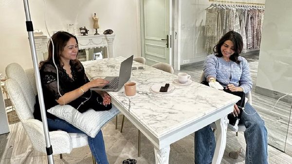 Actress Samantha: கையில் டிரிப்ஸ்.. கலக்கல் போட்டோஷுட்டிற்கு தயாரான சமந்தா!