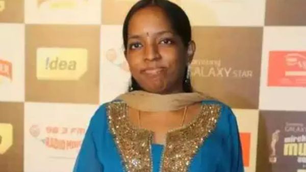 Bhavatharini - பாட முடியாமல் மேடையில் கலங்கிய பவதாரிணி.. தட்டிக்கொடுத்து தேற்றிய இளையராஜா.. எமோஷனல் வீடியோ