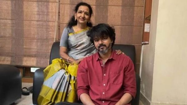 Shoba chandrasekar: வாகை சூடு விஜய்.. விஜய் அரசியல் பிரவேசத்திற்கு வாழ்த்து சொன்ன அவரது அம்மா!