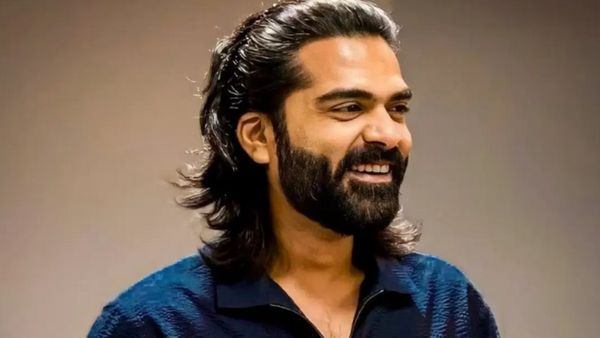 Simbu birthday: சிம்பு பிறந்தநாள்.. குவியும் வாழ்த்துக்கள்.. என்ன வயசு தெரியுமா?