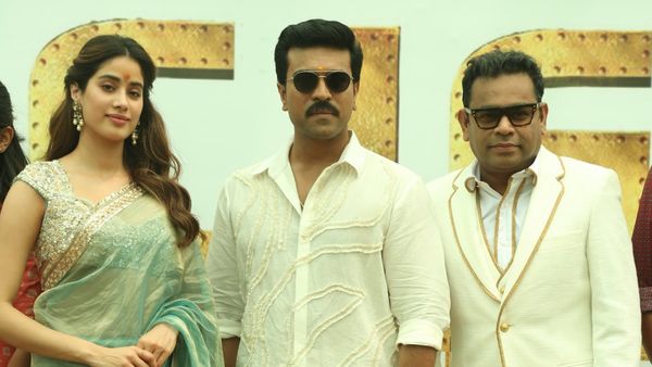 ஜான்வி கபூர் பக்கத்துல ஜம்முன்னு ராம்சரண்.. ஏ,ஆர். ரஹ்மான் இசையில் தெறிக்கப்போகும் ஆர்சி 16!