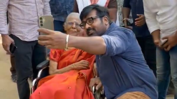 Actor Vijay Sethupathi: மூதாட்டியுடன் செல்ஃபி எடுத்து மகிழ்ந்த விஜய் சேதுபதி.. க்யூட்!