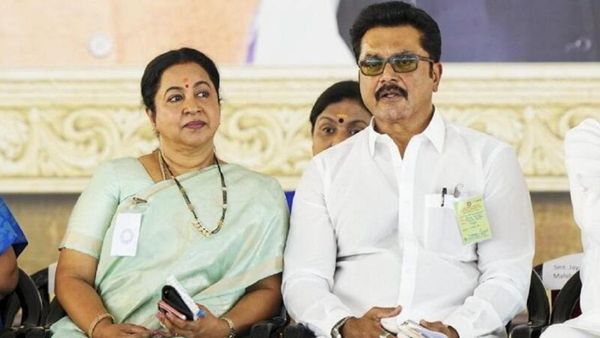 என் முன்னாள் மனைவியையும் ராதிகா அரவணைத்தார்.. சரத்குமார் ஓபன் டாக்