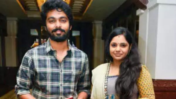 GV Prakash and Saindhavi Divorce: சைந்தவி கொடுத்த முதல் காதல் பரிசு..புலம்பும் ரசிகர்கள்!