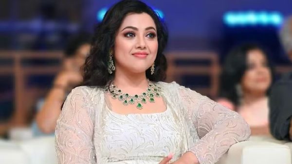 Actress Meena: மீனா குழந்தையாக நடித்து ஜோடியாகவும் நடித்த நடிகர்கள்.. அட லிஸ்ட் பெருசா போகுதே!