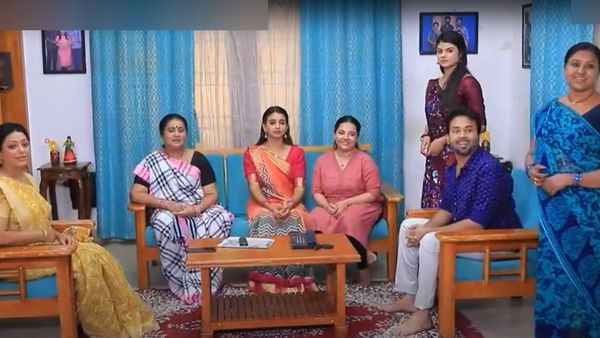 Baakiyalakshmi serial: ஜெனி கர்ப்பமான மகிழ்ச்சி.. அமிர்தாவை நிற்க வைத்து கேள்வி கேட்ட ஈஸ்வரி!