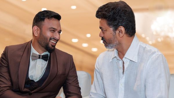 எங்க வந்து யாருகிட்ட.. மட்ட பாடல் வரிகளை பகிர்ந்த பாடலாசிரியர் விவேக்.. ரைமிங் சூப்பருங்கோ!