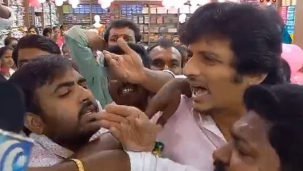 ஹேமா கமிட்டி குறித்து கேள்வி.. அறிவு இருக்கா என கோபத்தில் சீறும் ஜீவா? தொடர்ந்து நழுவும் கோலிவுட்