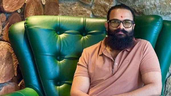 ஷூட்டிங் ஸ்பாட்டில் பிரபல நடிகையை கதற விட்ட ஸ்டார் நடிகர்? எல்லாமே பொய் விளக்கம் கொடுத்த நடிகர்!