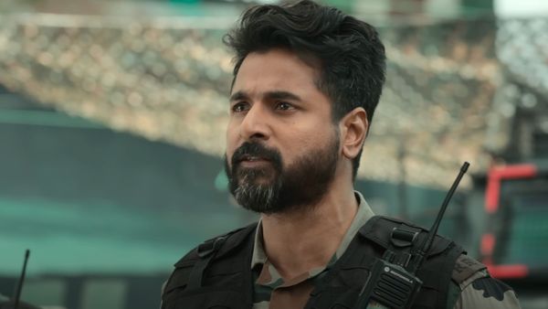 அமரன் படத்திற்காக ரிஸ்க் எடுத்த சிவகார்த்திகேயன்.. அவர் வாங்கிய சம்பளம் எவ்வளவு தெரியுமா?