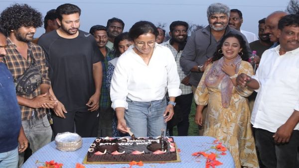 Jayam Ravi Salary: இனிமேலும் மாமியார் தயவு தேவையில்லை.. ஜெட் வேகத்தில் எகிறிய ஜெயம் ரவி சம்பளம்!