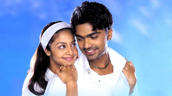 சிம்புவுக்கு தெலுங்கில் இவ்வளவு வெறித்தனமான ரசிகர்களா? 20 வருஷம் கழித்து ரீ-ரிலீஸ் ஆன மன்மதன் படம்!