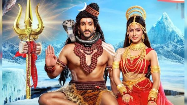 எதிரெதிரே நின்று களமாடும் சிவன் -பார்வதி.. ரசிகர்களை கவர்ந்த சிவசக்தி திருவிளையாடல் ஆன்மிக தொடர்!