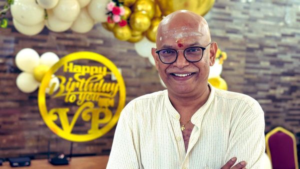 Venkat prabhu: பிறந்தநாளில் ப்ரெண்ட்ஸோட பார்ட்டி பண்ணாம வெங்கட் பிரபு செஞ்ச வேலையை பாருங்க!