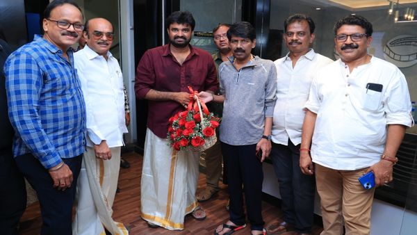 இயக்குநர் விஜய்யின் புதிய ஸ்டுடியோ தொடக்க விழா!