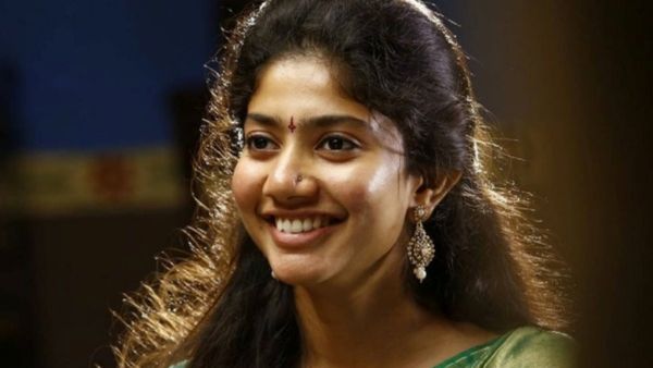 சாய் பல்லவி படத்துக்கு இந்த நிலமையா.. ரசிகர்களுக்கு மனசாட்சியே இல்லை!